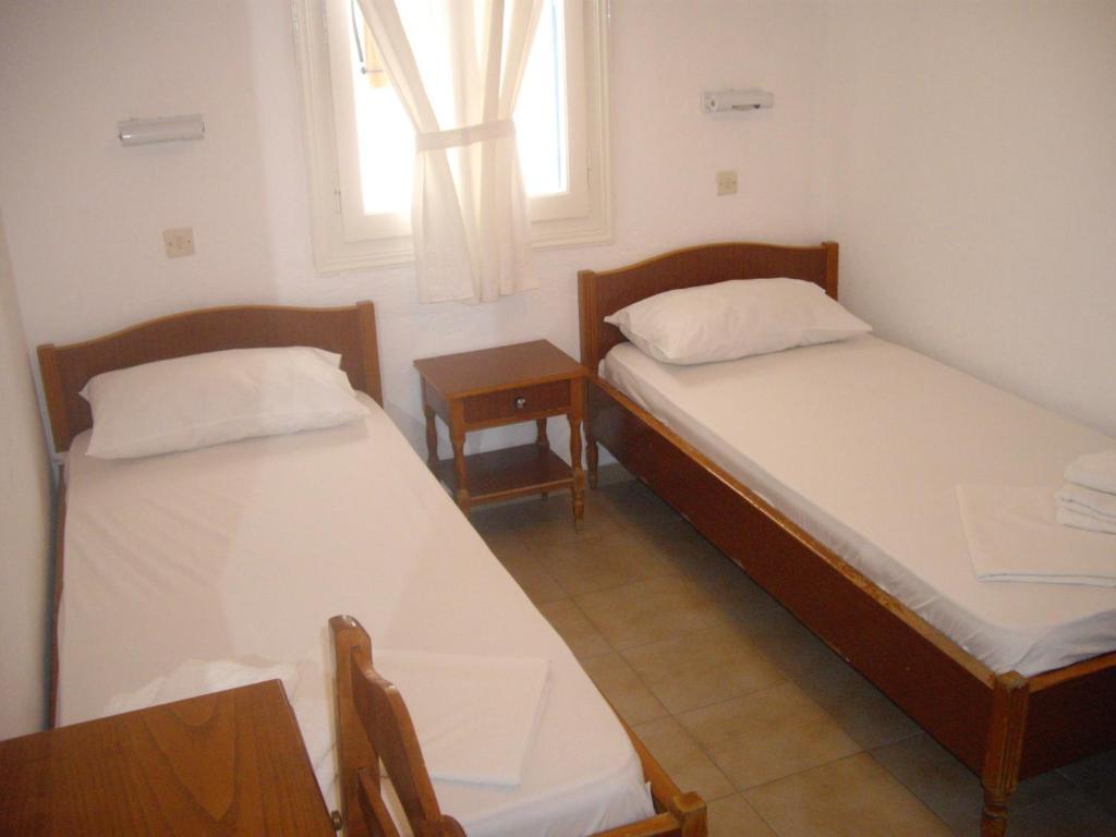 Meltemi Pension Ios Island Luaran gambar