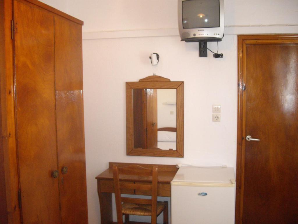 Meltemi Pension Ios Island Luaran gambar